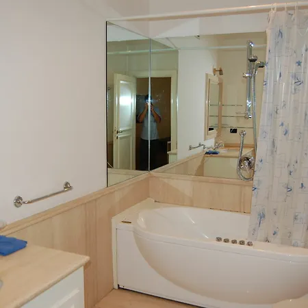 Rsh Campo De' Fiori Apartment